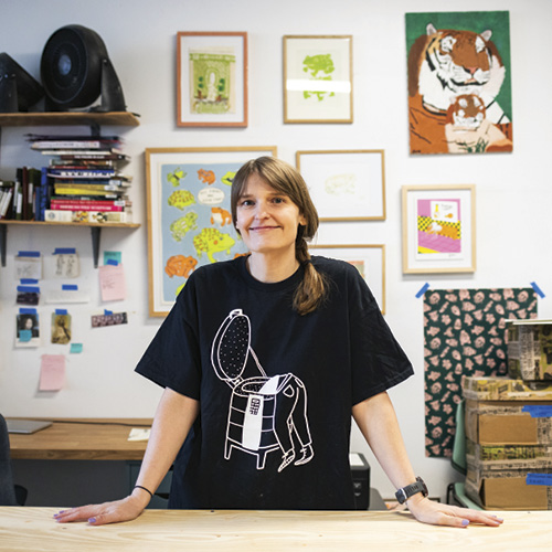 Studio Visit: Molly Anne Bishop article thumbnail